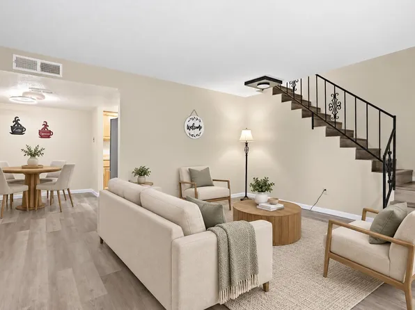8333 Comanche Rd NE APT 2B, Albuquerque, NM 87110