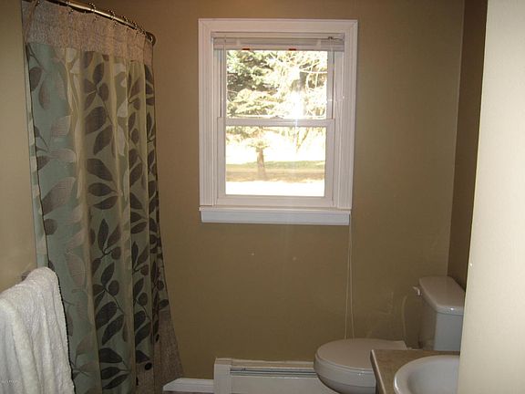 5th image of 632 Langer Ave S