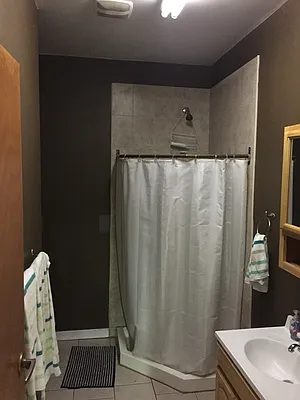 Rented by Bezell Group | media 17