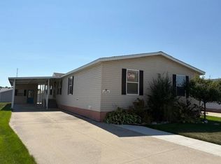 37110 Almont Ct, New Haven, MI 48048