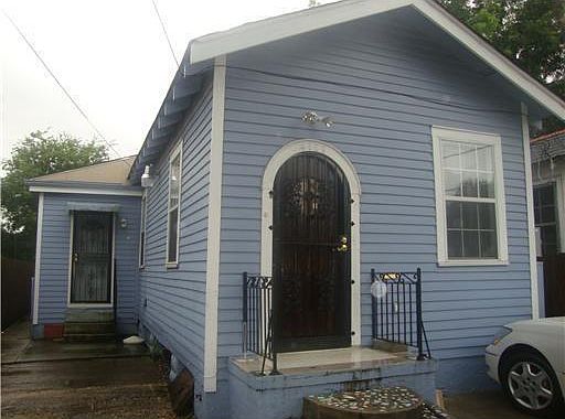 2nd image of 4109 Hollygrove St