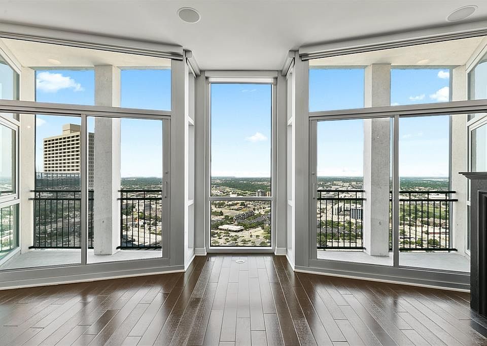 1st image of 500 Throckmorton St #7224