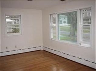 36 Cottage St, Amherst, MA 01002