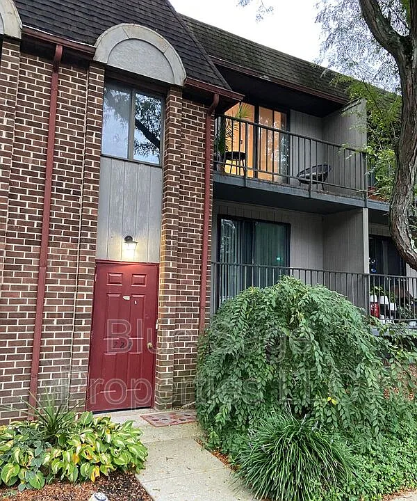 722A Putnam Blvd #12A