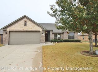 122 Sierra Dr, Waxahachie, TX 75167