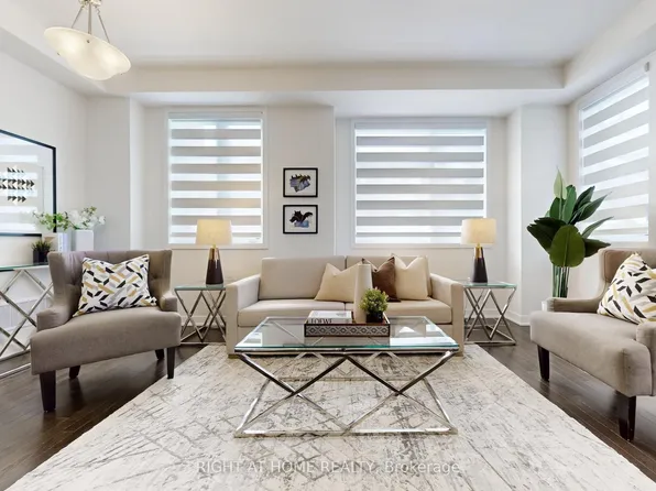 154 Anna Russell Way, Markham, ON L3R 3X3