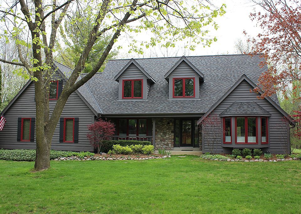 1st image of 10550 N Stratford Pl