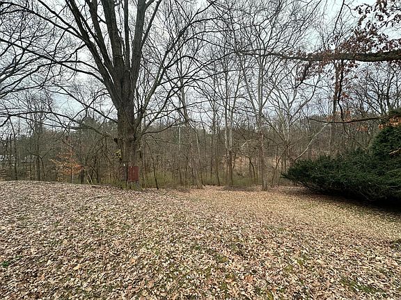 3rd image of 7700 West Pike