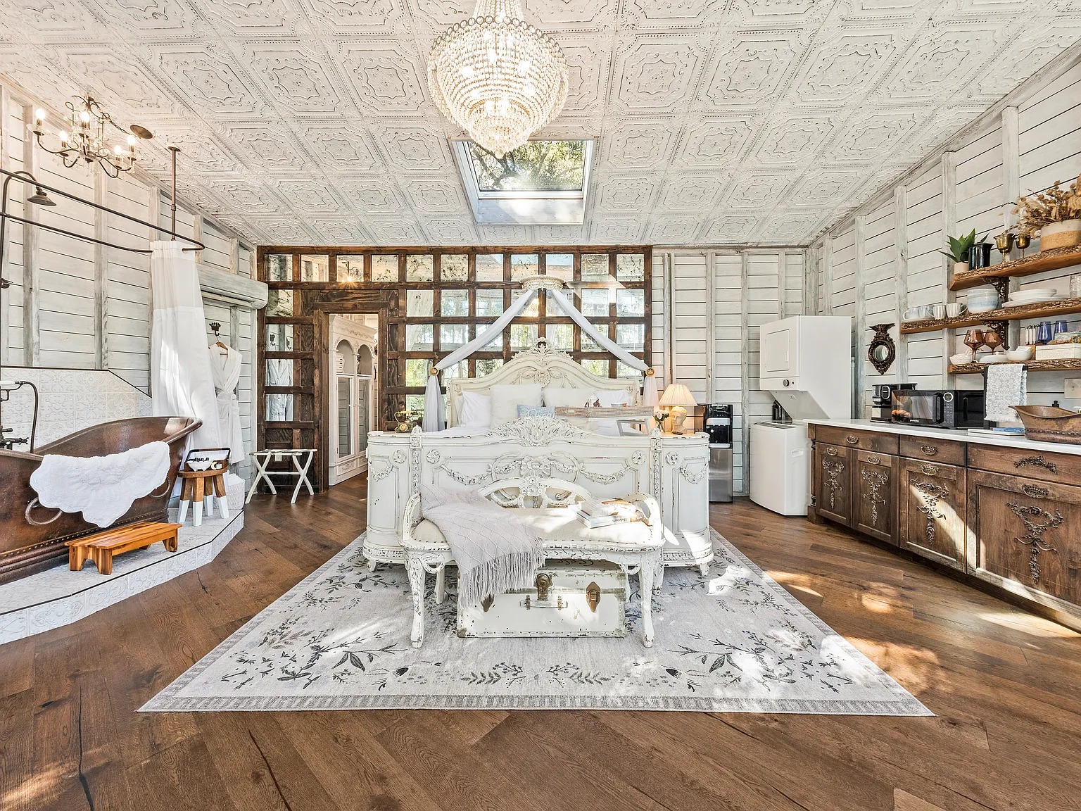 1 bed, 400 sqft, $3,500 — Photo 3
