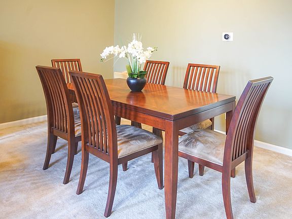 3rd image of 3373 Kentshire Cir