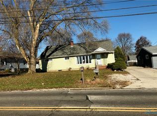 1514 W Cole Rd, Fremont, OH 43420