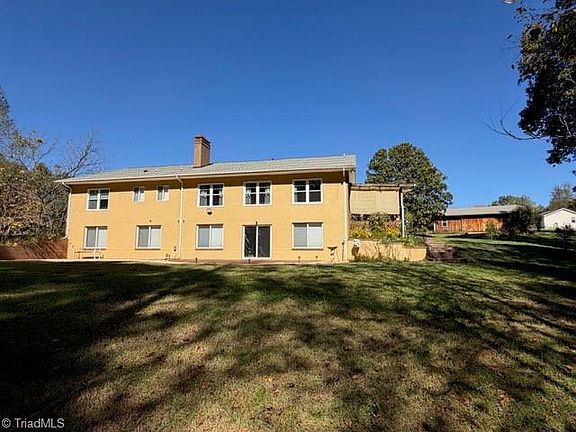 5th image of 418 Cristi Ln