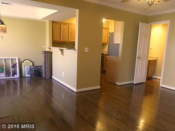 4th image of 5700 Chapman Mill Dr APT 350