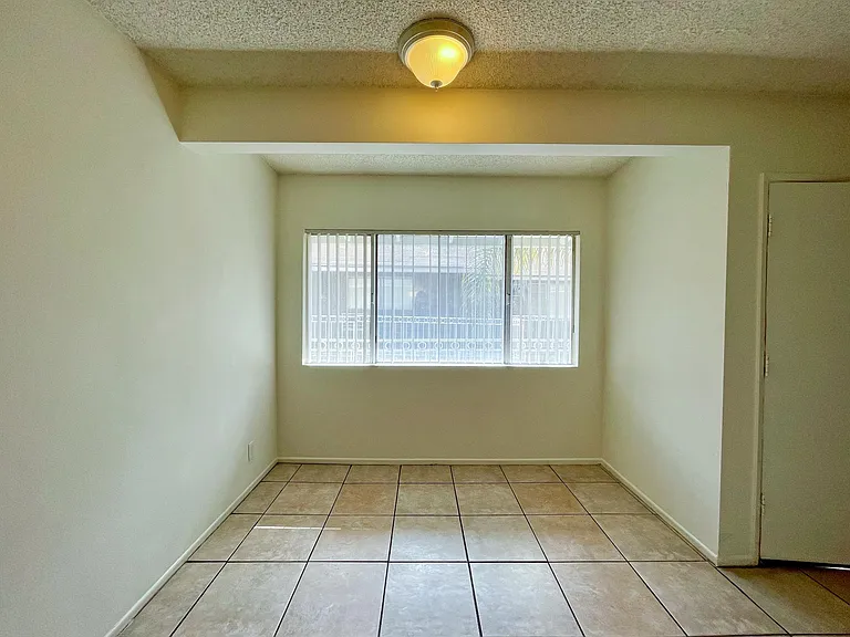 532 N New Ave #12 — Photo 12