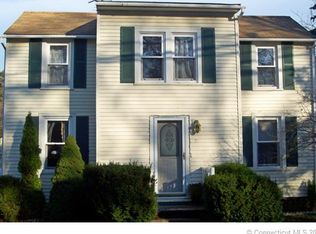 51 Chesterfield Rd, East Lyme, CT 06333