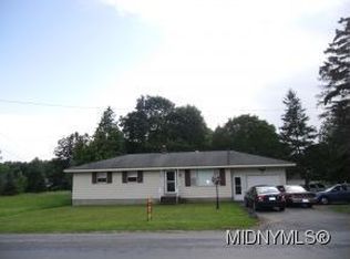 4943 Henderson St, Whitesboro, NY 13492