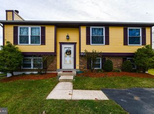 900 Finch Dr, Landover, MD 20785