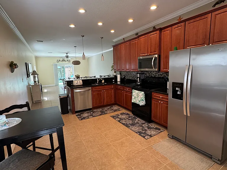 225 Lincoln Ave — Photo 24