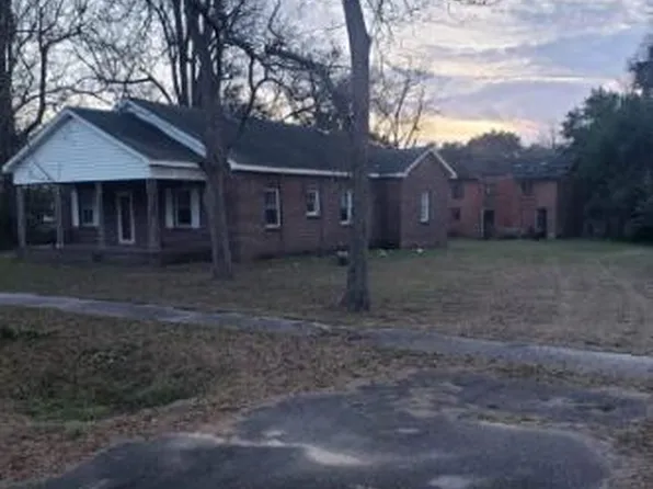 3710 Surrey Race Road, Springfield, SC