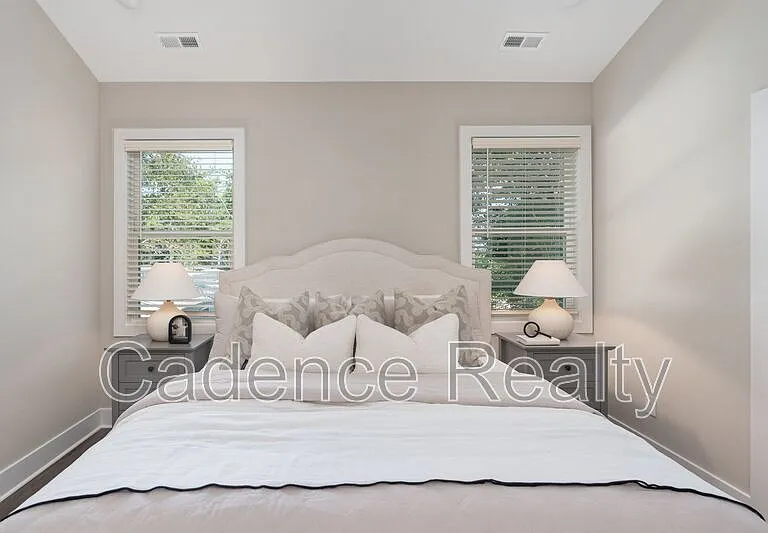 1733 Perimeter Loop — Photo 19