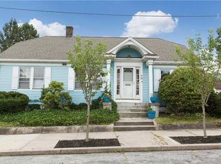70 Grosvenor Ave, Pawtucket, RI 02860