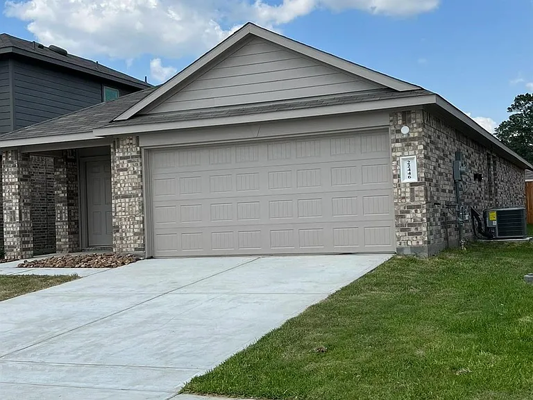 22446 N Gilded Peak Ln — Photo 2