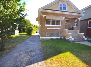 7841 45th St, Lyons, IL 60534