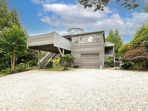 3rd image of 7 Gates Ave