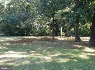 271 Magothy Bridge Rd, Pasadena, MD 21122