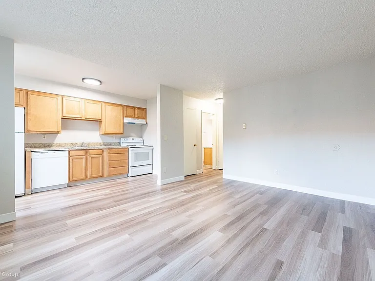 2232 SE Pine St — Photo 28