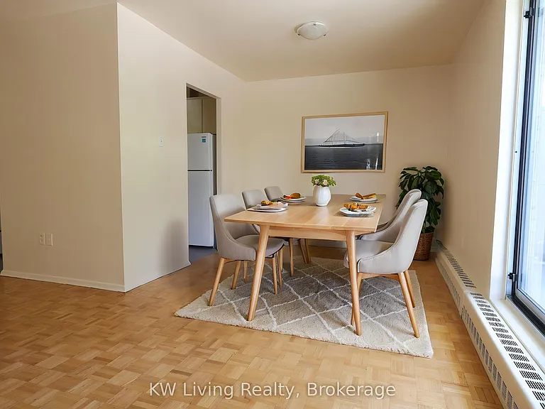 33 Central Pkwy W #203 — Photo 9