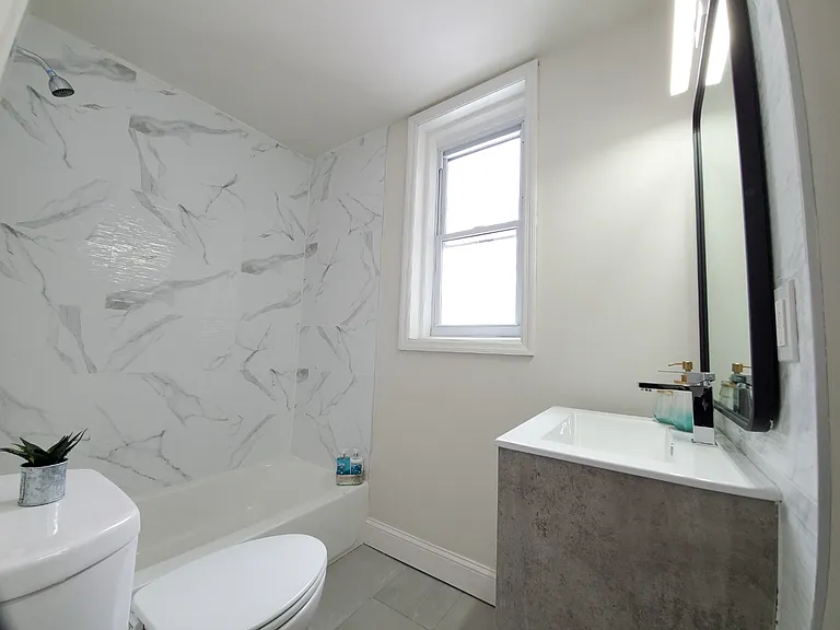 317 William St #1B — Photo 14