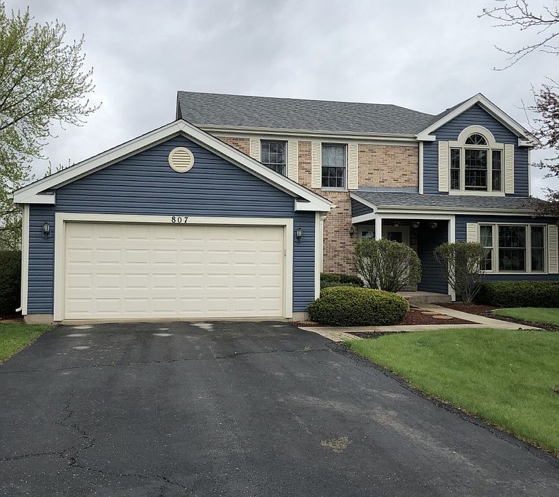 1st image of 807 Acorn Dr