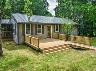 16 Shady Knoll Ln, Black Mountain, NC 28711