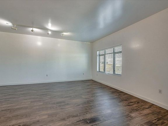 3rd image of 175 W Saint James St Unit 508