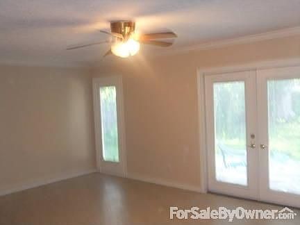 Family/Bonus Rm
						:
						Add CaptionFamily/Bonus Rm French Doors & Ceramic Tile - Flagstone Patio & Deck