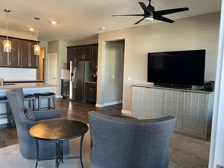Spacious Living room