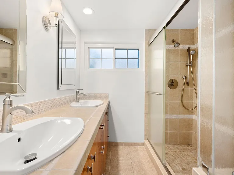 5237 Mecca Ave — Photo 12