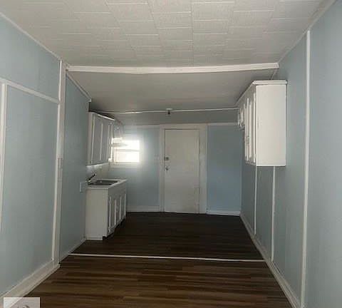 2nd image of 1151 S Texas Ave