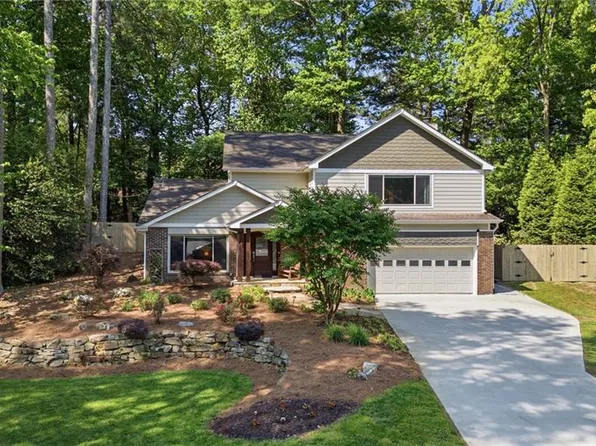 2731 Georgian Ct, Marietta, GA 30068