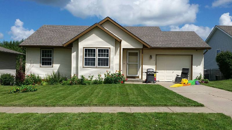 1st image of 107 Shamrock Cir