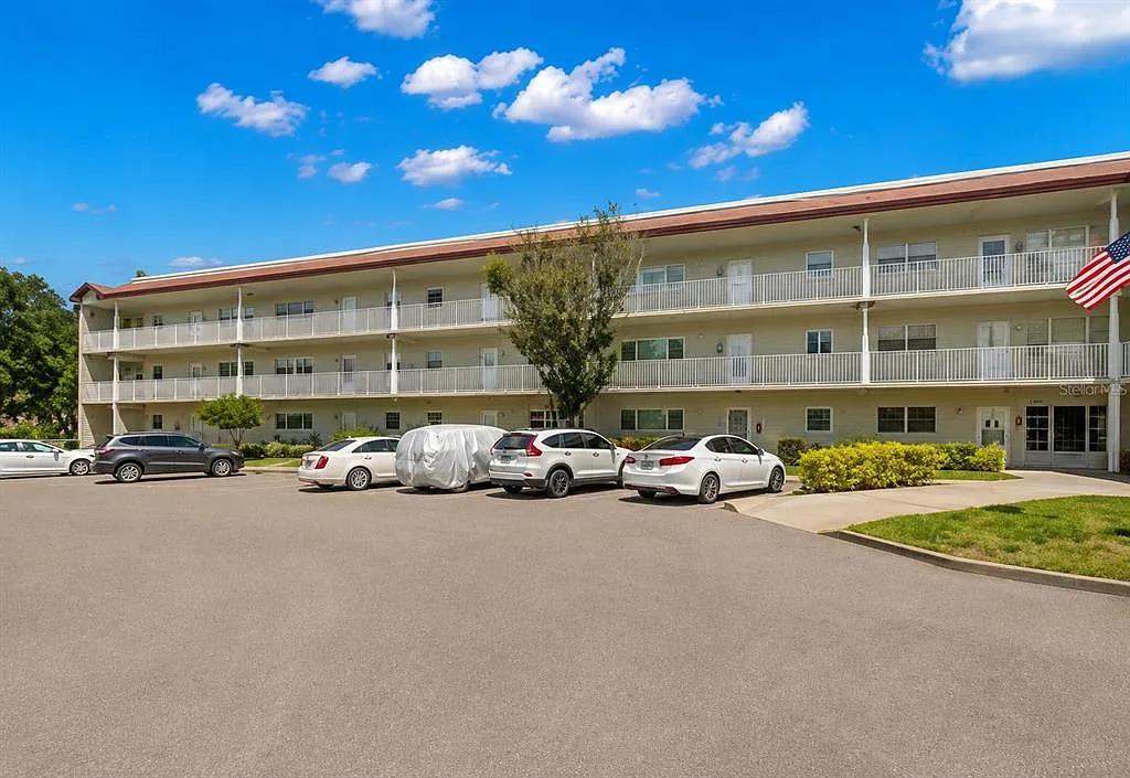 2 bed, 2.0 bath, 1400 sqft, $1,550 — Photo 1