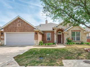 2709 Foxpoint Trl, Arlington, TX 76017