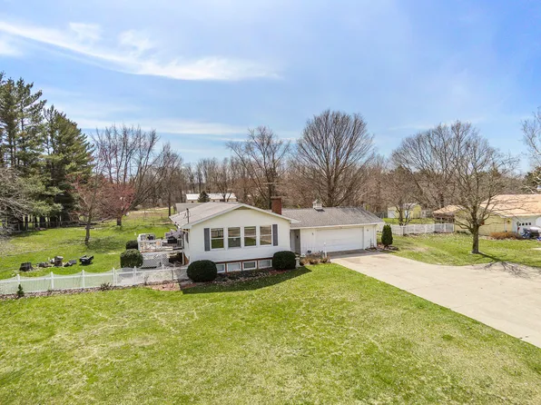 25951 Sauger Lake Rd, Sturgis, MI 49091