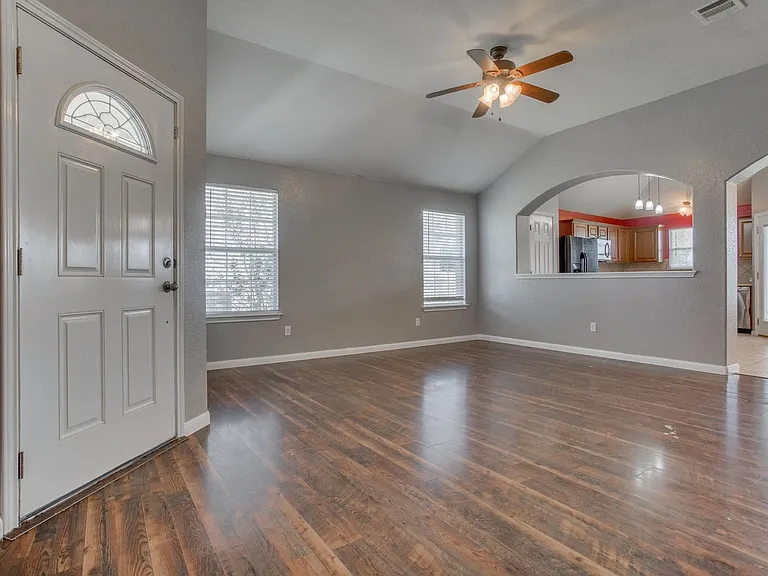 311 Gainer Dr — Photo 12