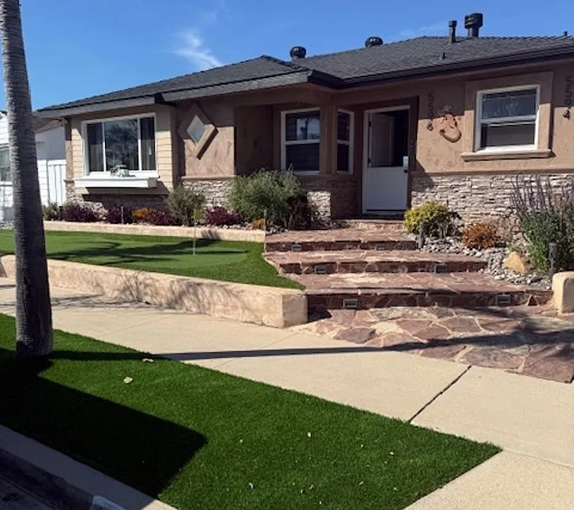 5596 Gala Ave