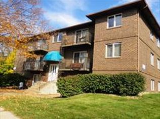 404 Woodley Rd, Dekalb, IL 60115