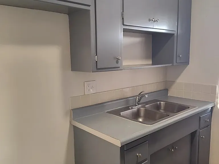 6510 Marbrisa Ave #D — Photo 12