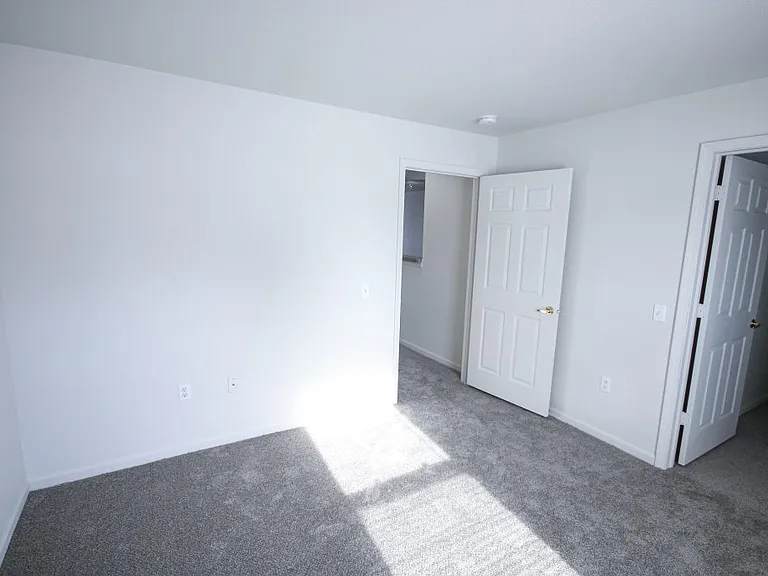 Michigan City Apartments — Photo 15