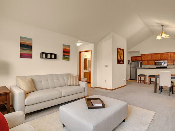 7960 N 107th St #3402